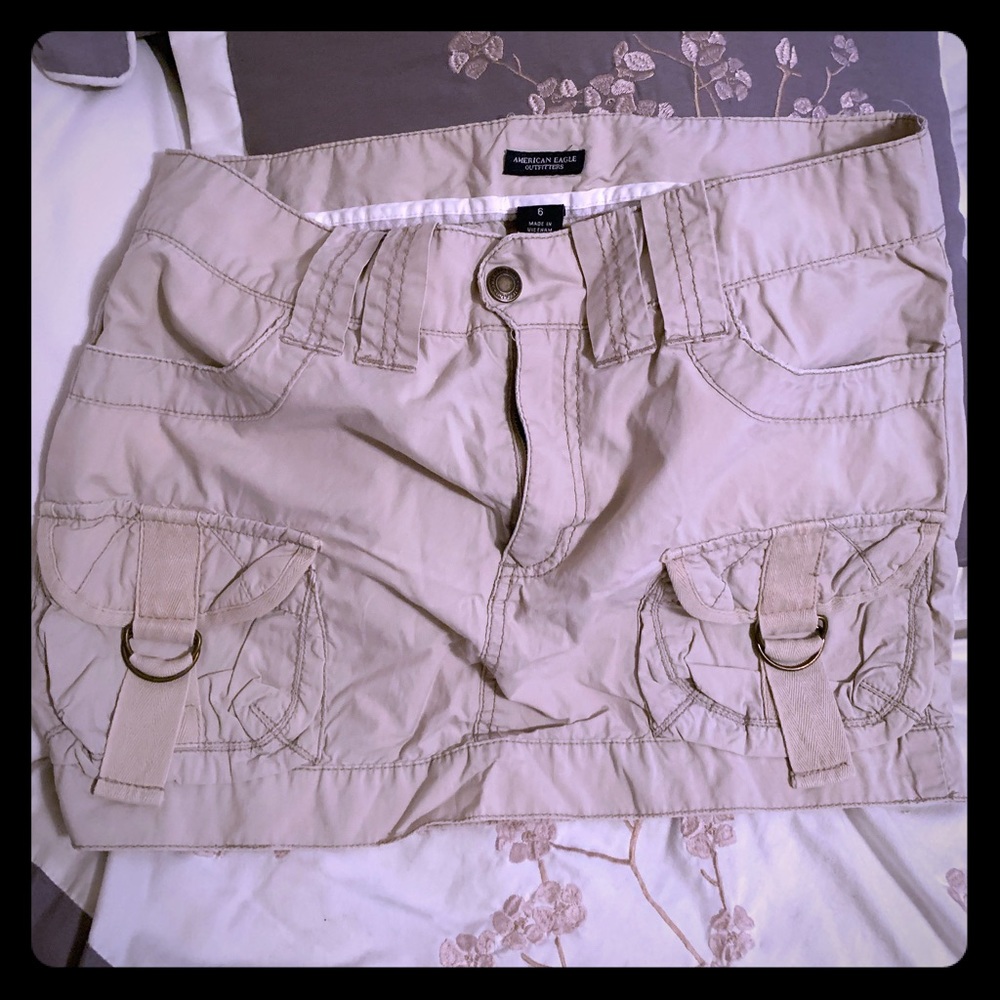 Khaki skirt!